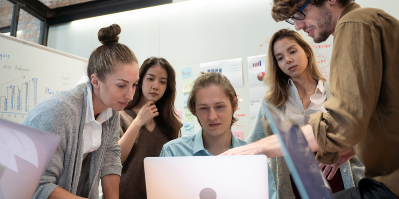 The Challenges in Training IT Freshers for Web Designing Jobs